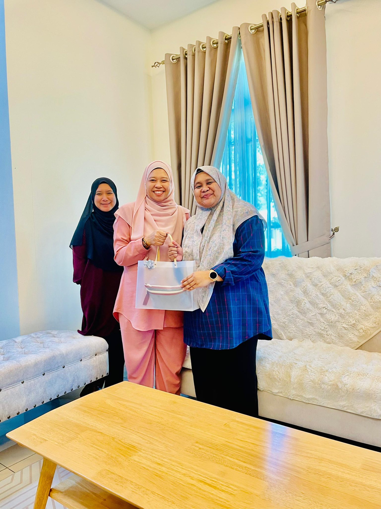 SELAMAT MENUNAIKAN IBADAH HAJI BUAT SR. SITI HAJAR BINTI OTHMAN